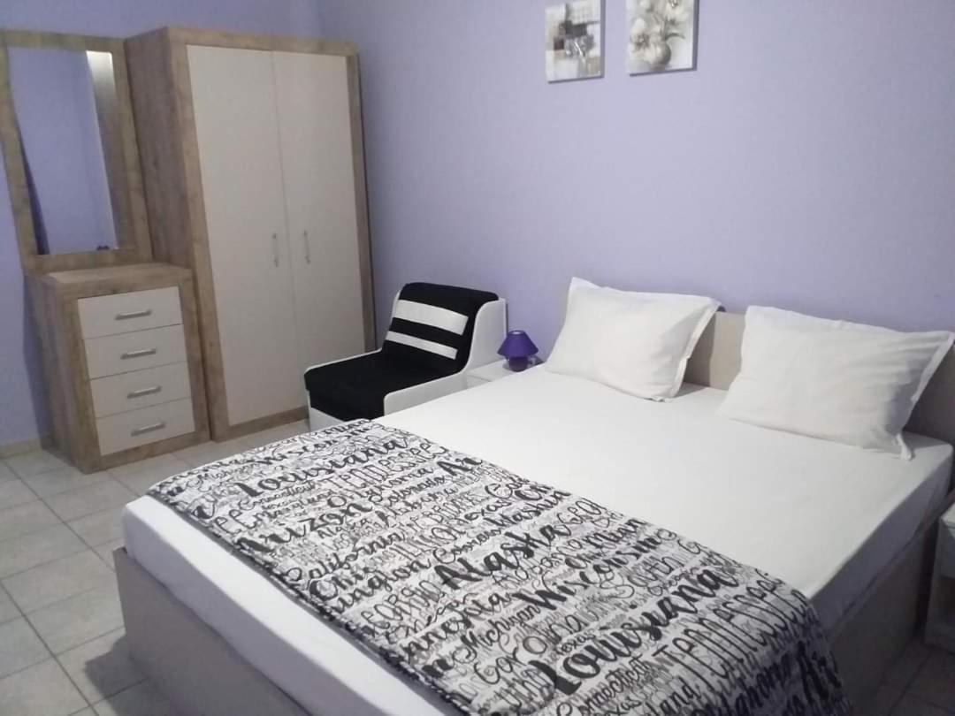 Diva Apartment Asproválta Luaran gambar